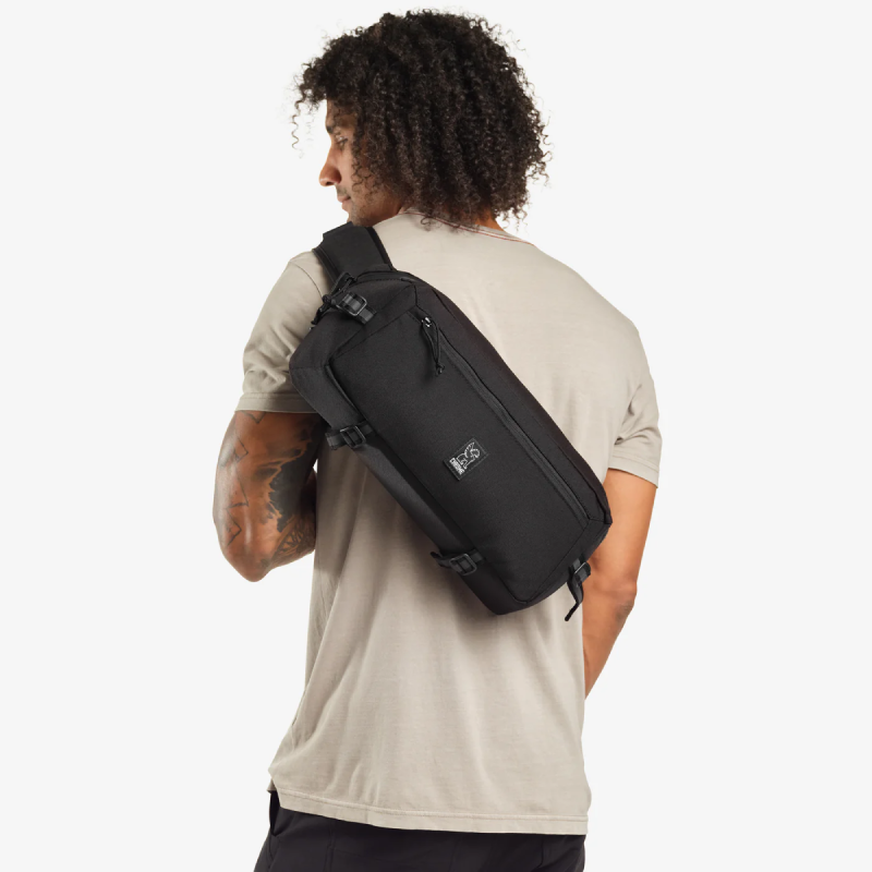 Everyday carry 9L sling bag for city commuting
